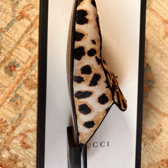 Gucci Leopard Print Pony Hair Slide Loafers size 36.5 Only worn a few times ♥️ - Picture 7 of 11